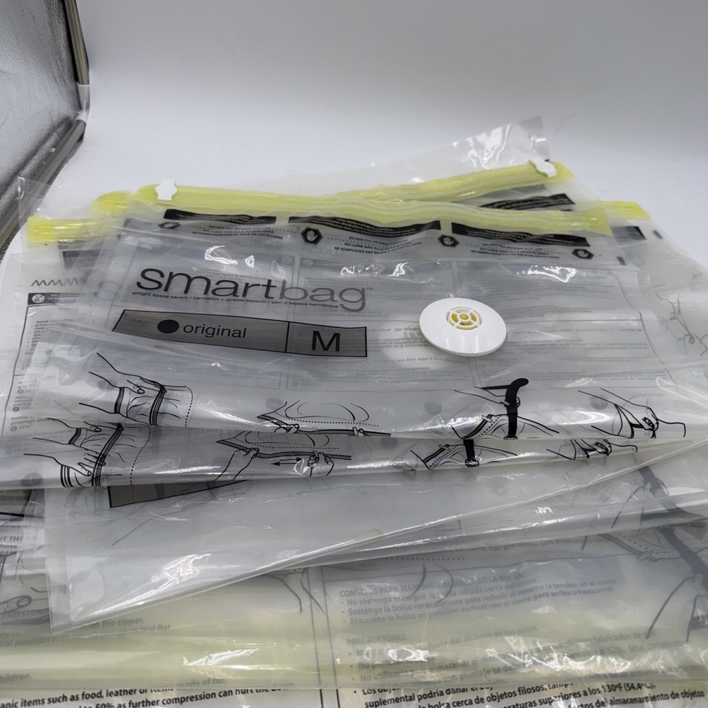 Smartbag Lot Of 5 Travel Airtight Space Saver Bags  1-XL 2-Medium 2-Large NEW